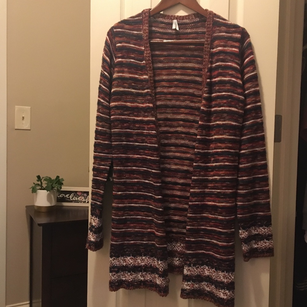 Vanity Cardigan - Picture 4 of 8